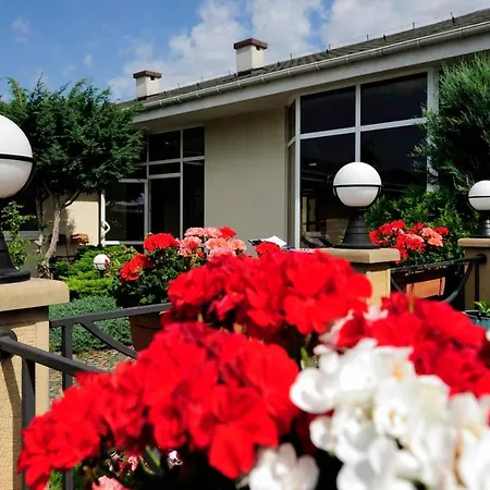 Preemier Hotel 3*